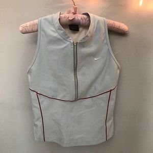 NIKE Crop Tank